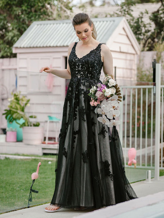 Black plus size wedding dresses with lace