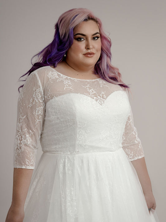 Lace bridal jacket with 3/4 sleeves