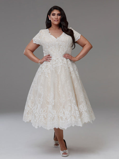 Dianna Plus size short bridal design.