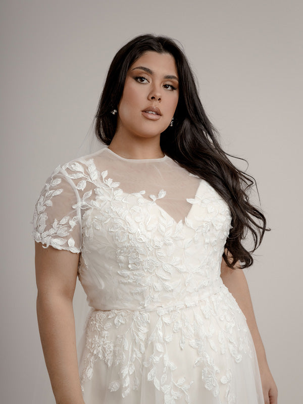 Lace bridal jacket