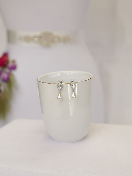 Mystic pearl bridal earrings