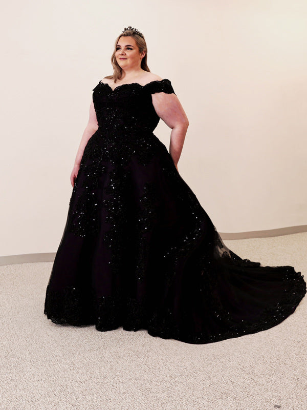 Purple and Black Kendal - Plus Size Perfection Bridal Purple and Black Kendal - Plus Size Perfection Bridal