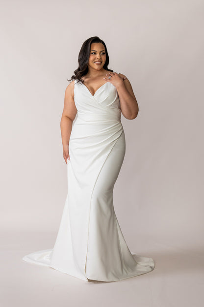 Full-length Ora wedding dress with a relaxed fitted silhouette