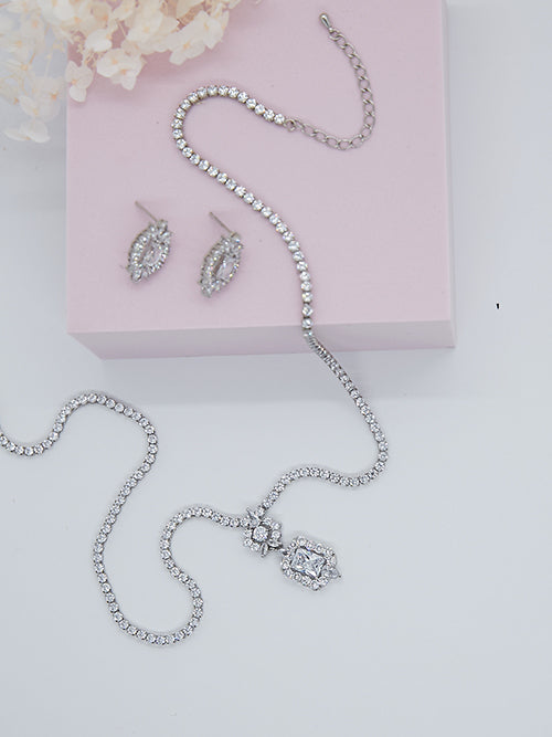 Silver Glamour necklace