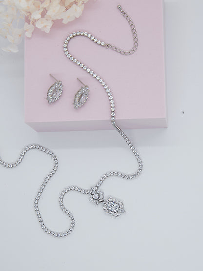 Silver Glamour necklace