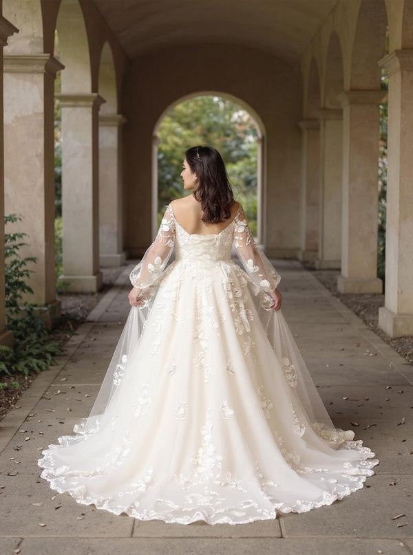 long sleeve ivory wedding dress