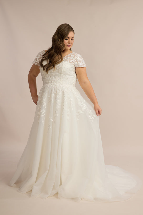 Short sleeve wedding dresses