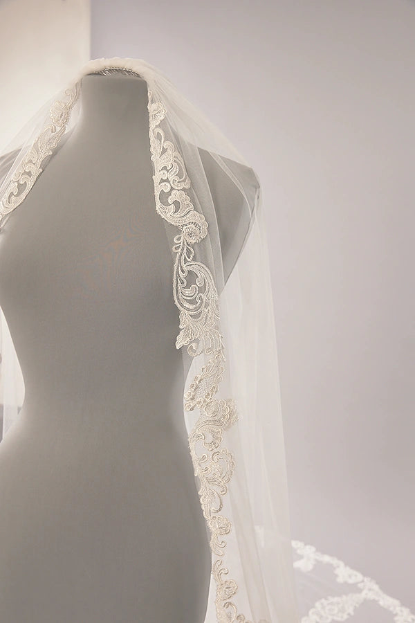 Soft ivory traditional cathedral veil 120 inches long
