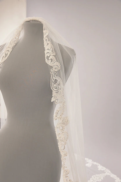 Soft ivory traditional cathedral veil 120 inches long